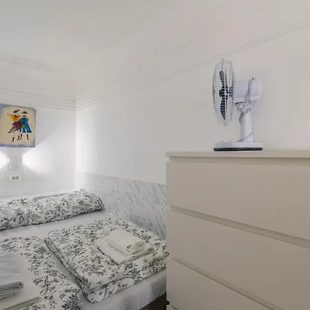 Apartament Charming At St. Stephen's Basilica